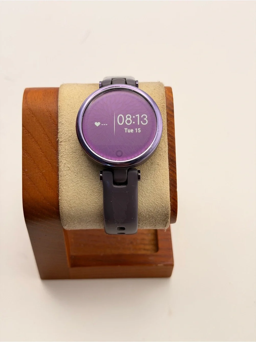 Garmin Lily, Rare Color, Purple, Charger Included, Tested, Very Good, women Smar